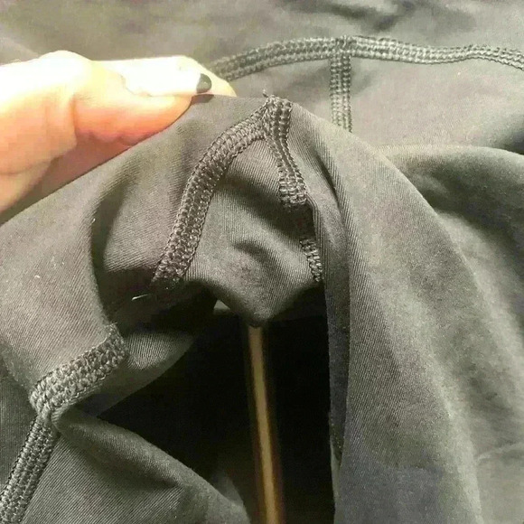 Lululemon performance leggings size 4 - Picture 5 of 7